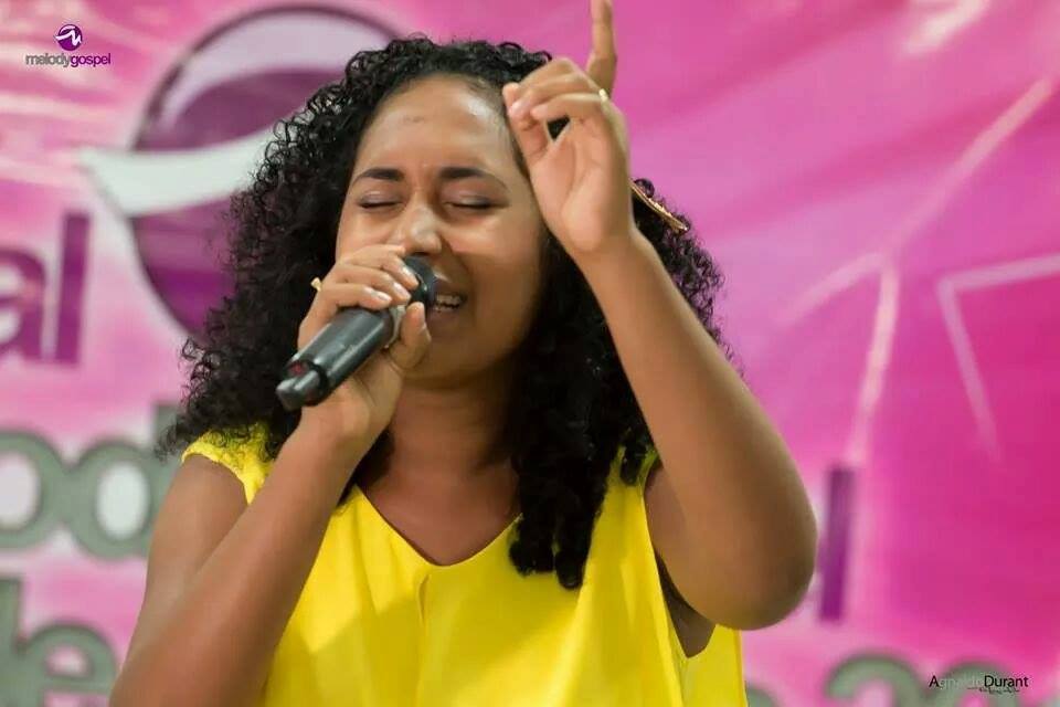 Caratinguense é destaque em concurso de música gospel