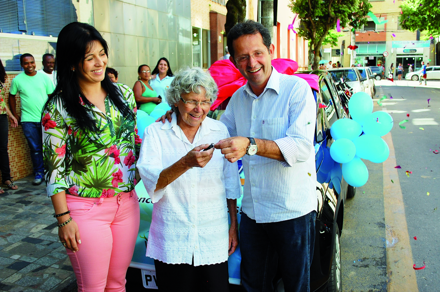 Prefeitura de Caratinga entrega último prêmio do IPTU Premiado de 2014