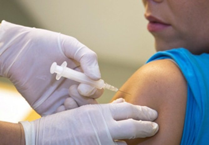 700 meninas já foram vacinadas contra HPV em Caratinga
