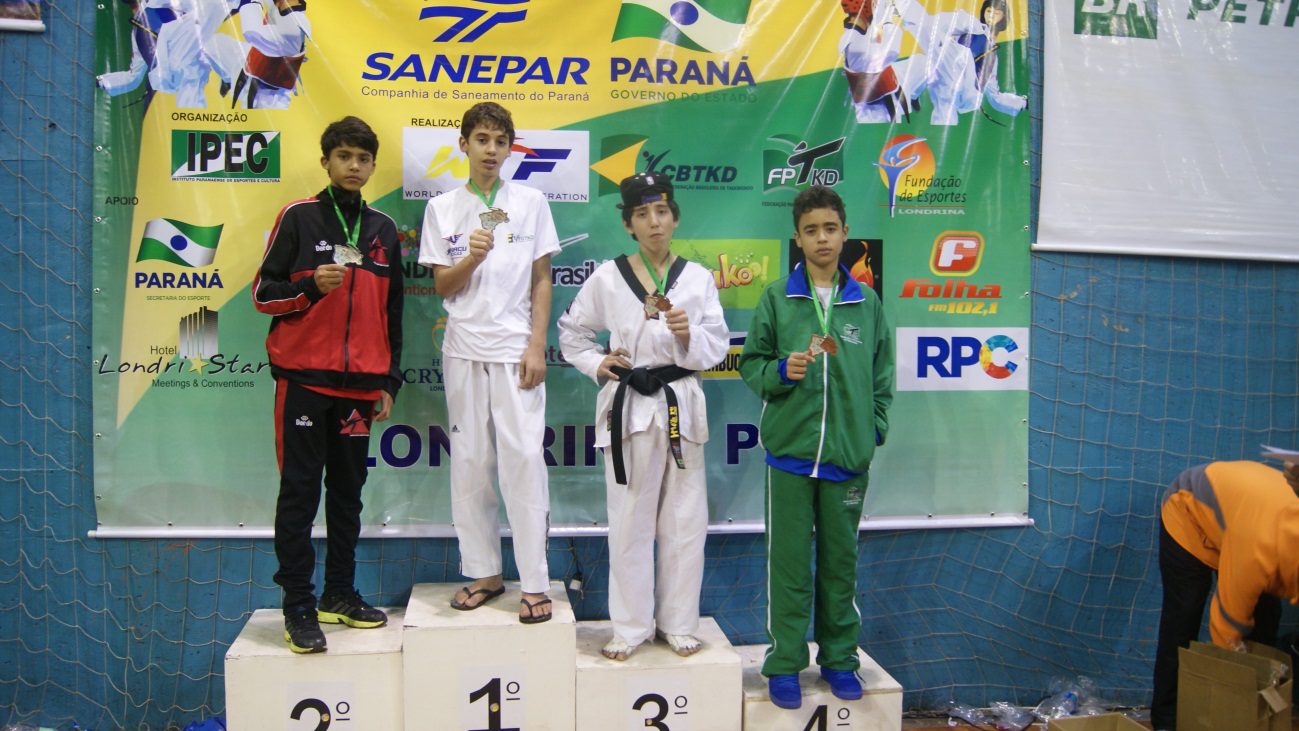 Atleta da Academia Top Fitness fica segundo lugar no Campeonato Brasileiro de Taekwondo