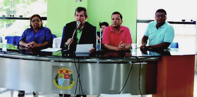 Presidente da Câmara Municipal empossa 11 servidores aprovados em concurso