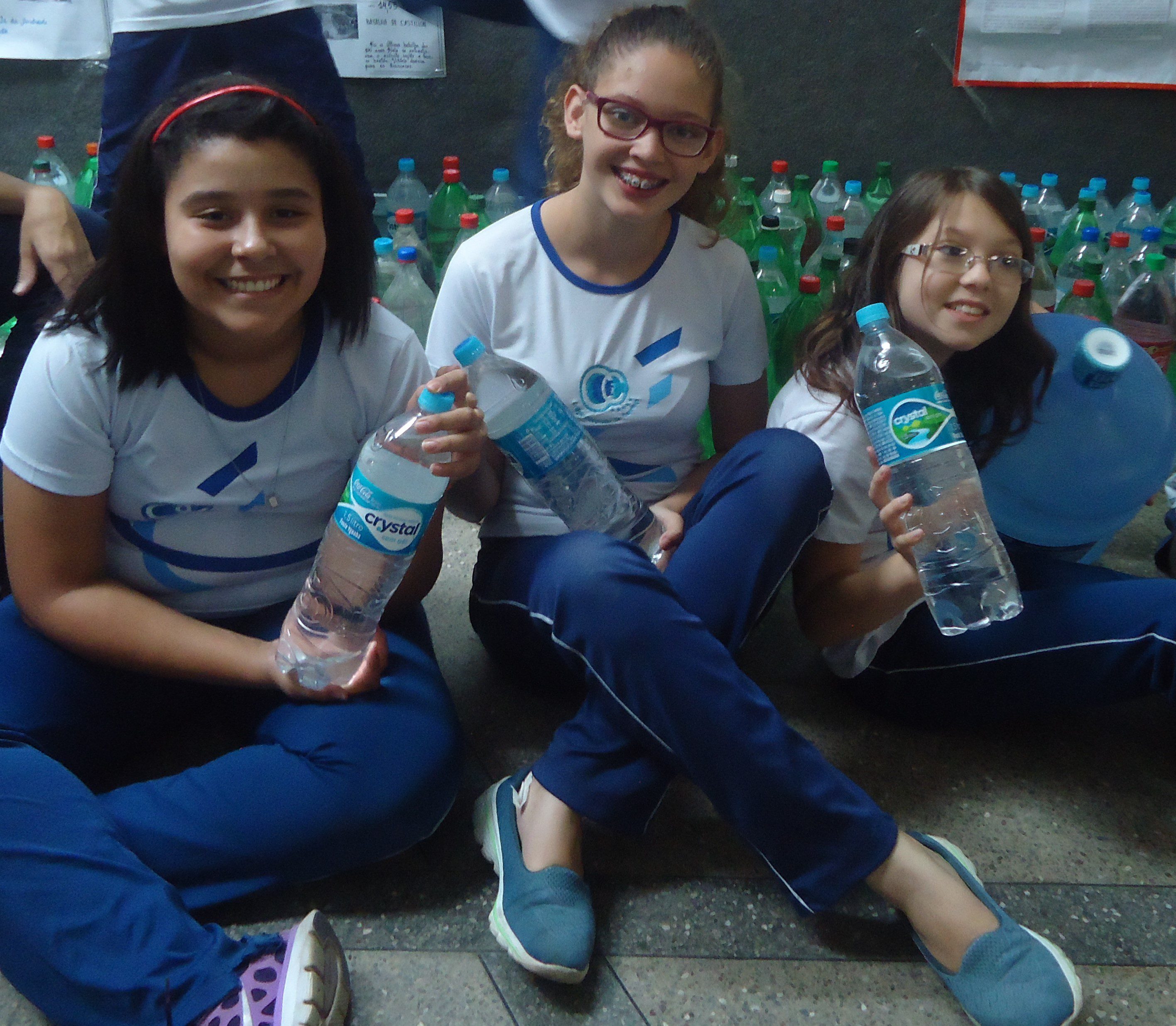 Colégio Integrado de Caratinga realiza campanha de coleta de água