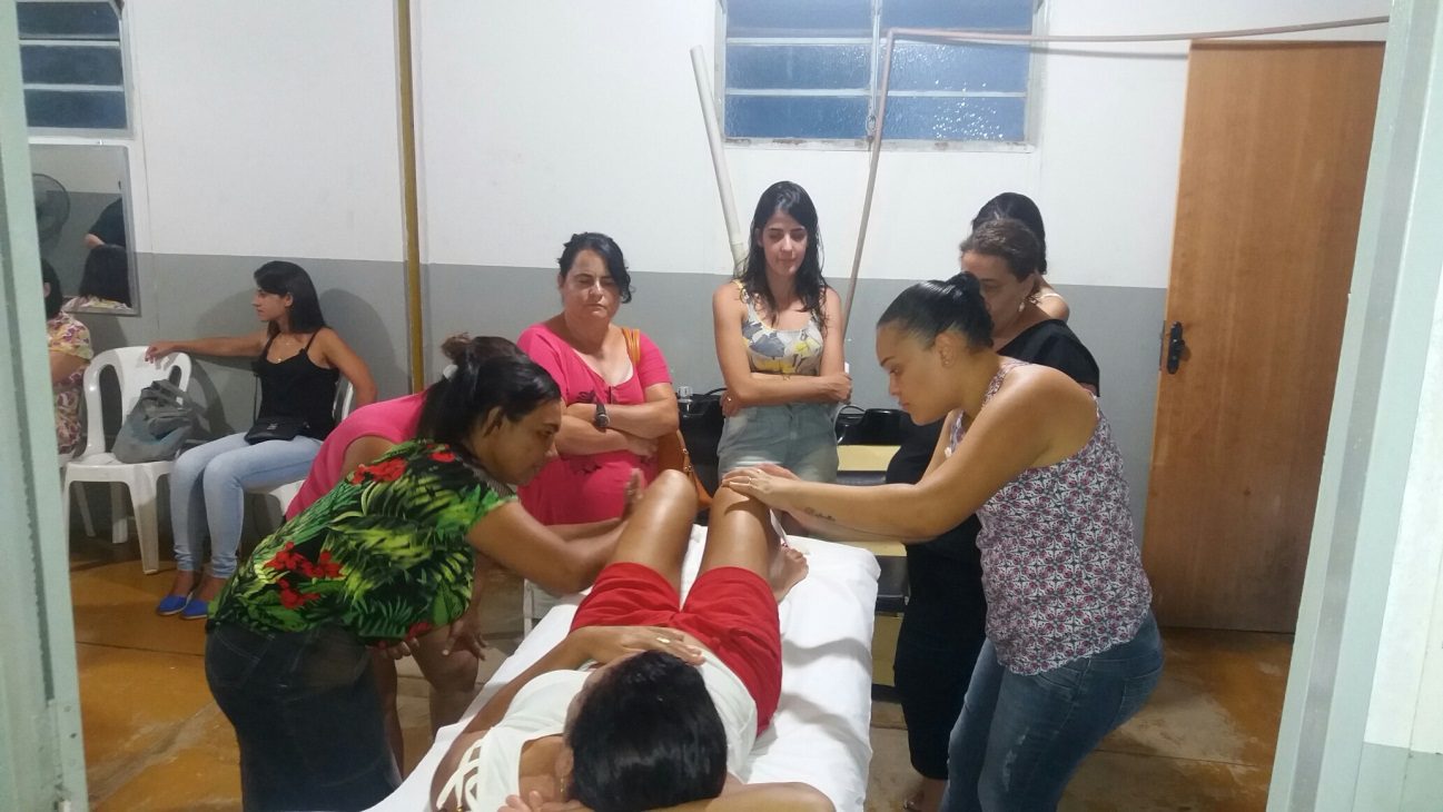 CRAS de Inhapim oferece curso gratuito de depilação
