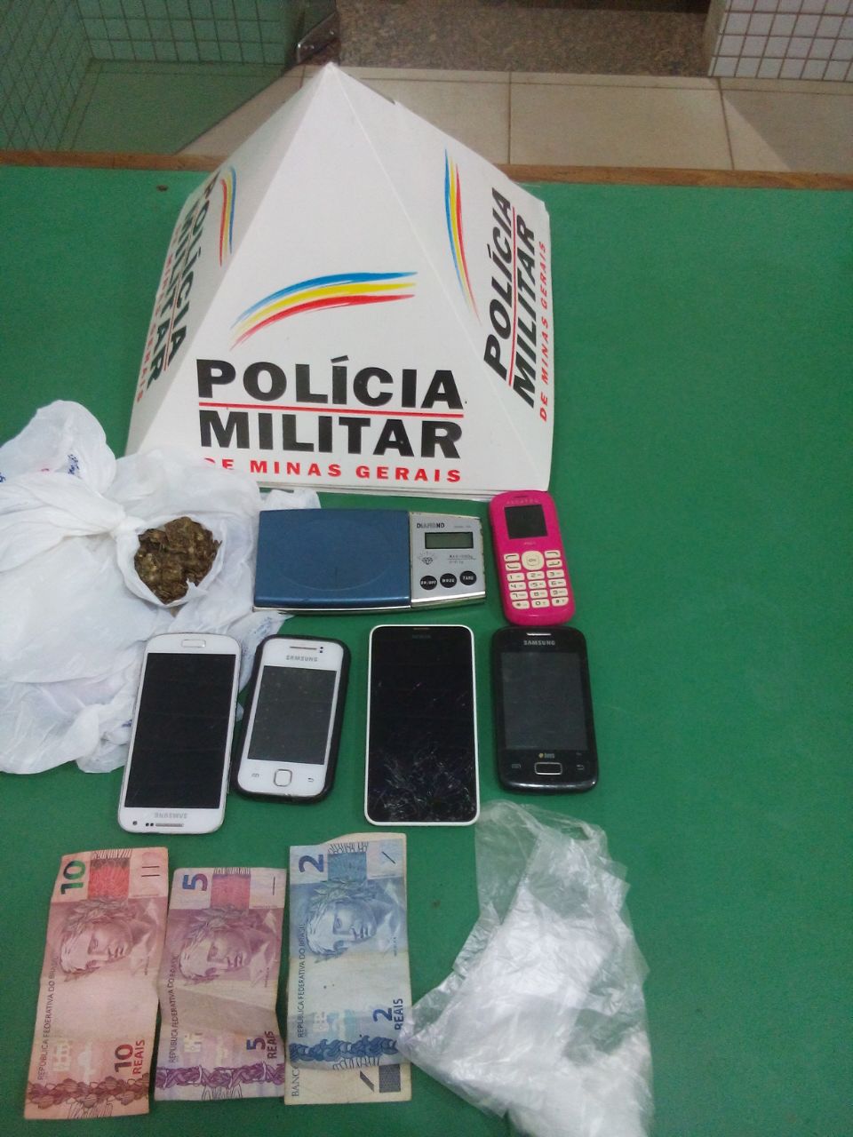 Duas pessoas são detidas no Santa Zita acusadas de ligação com o tráfico de drogas