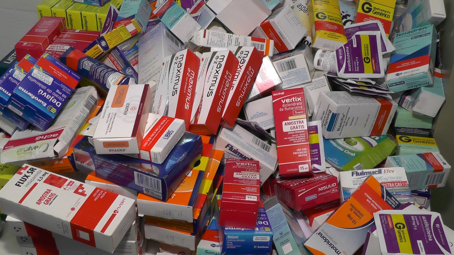 Alunos arrecadam mais de 40 mil medicamentos para Farmácia Solidária do CASU