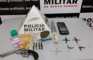 PM apreende drogas, arma, munições e dinheiro em Ipanema