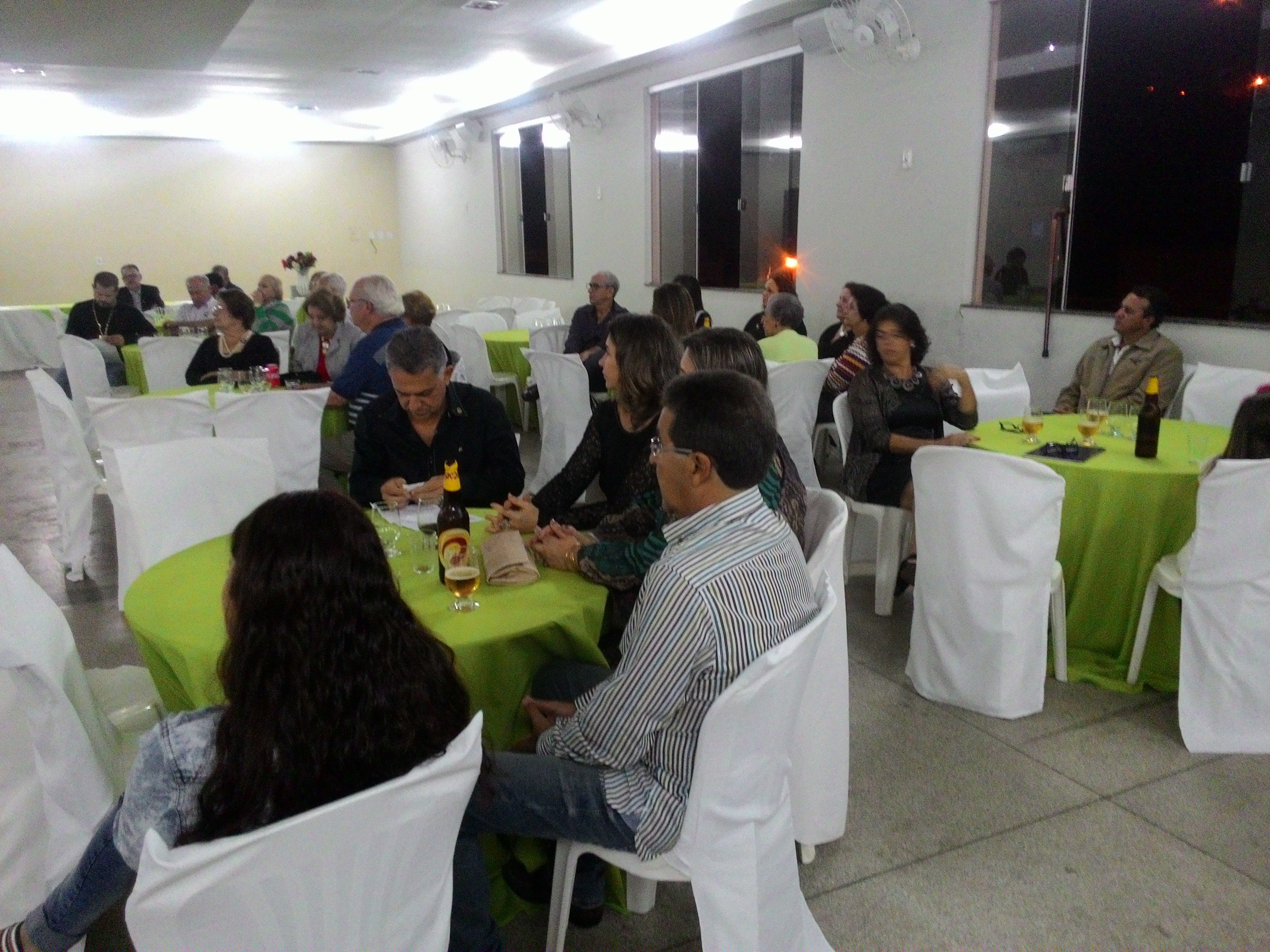 Lions Itaúna comemora 42 anos de serviços prestados à comunidade de Caratinga