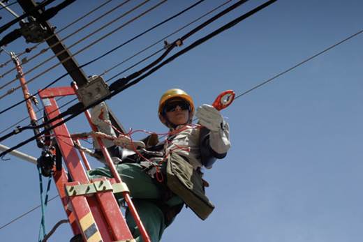 Cemig realiza obras de melhoria na rede elétrica de Caratinga neste domingo (21)