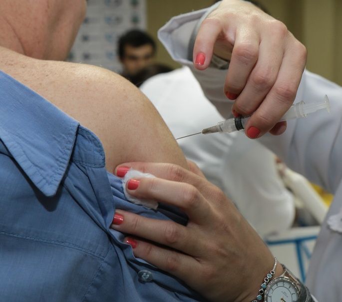 Governo libera vacinação contra a gripe para toda a população