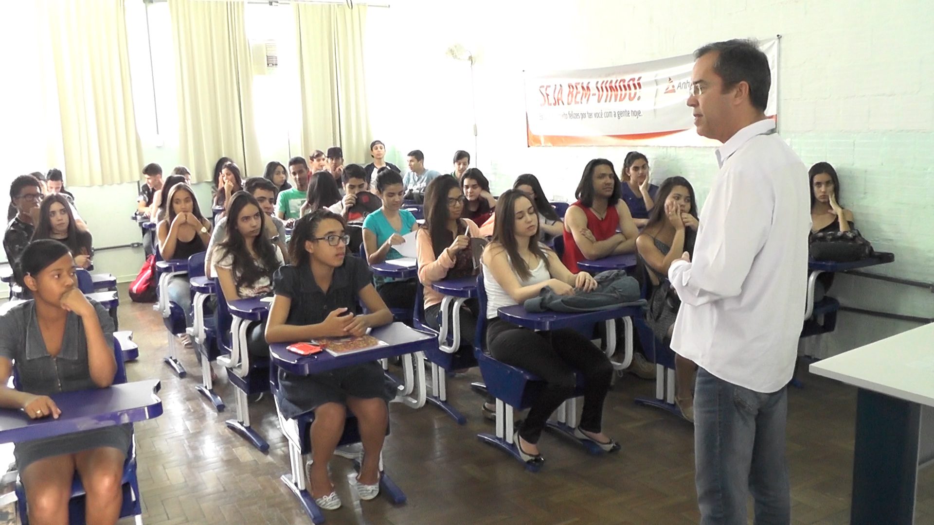 UNEC: Curso de Administração oferece curso gratuito para alunos das escolas públicas de Caratinga