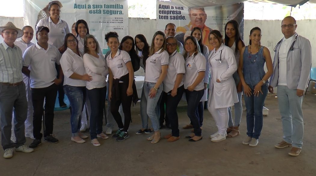 Feira da Saúde: Moradores do povoado de Palmeiras, em Bom Jesus do Galho, recebem serviços do CASU