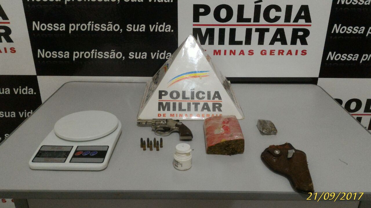 Denúncia ajuda na apreensão de arma e drogas em Ipanema