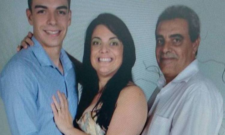 Família morta em tragédia no Anel Rodoviário foi enterrada ontem, em Ipanema