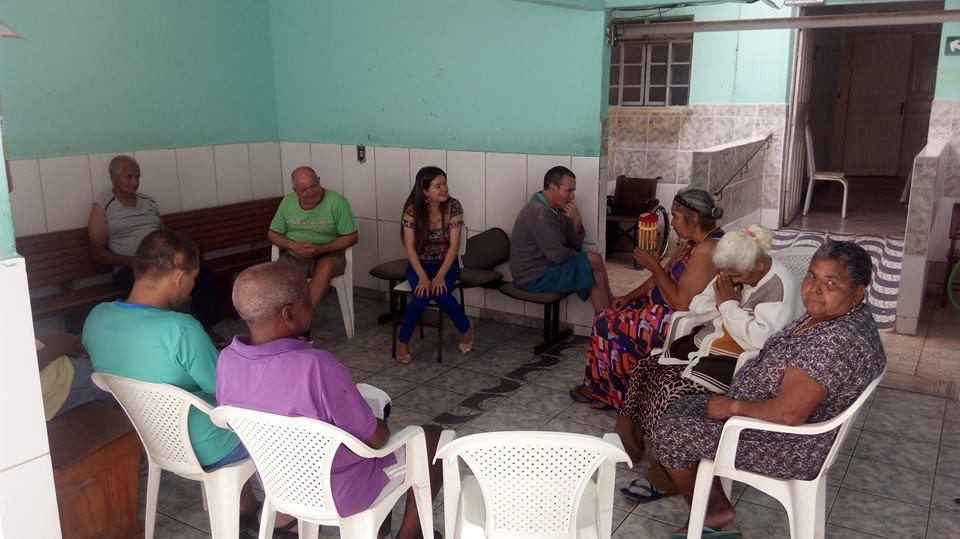 Equipe do CRAS realiza acompanhamento com os moradores do Lar de Convivência Albertina Maria Nunes