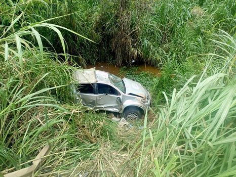 Acidente em Ubaporanga envolve três veículos