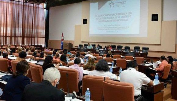 Rede Doctum marca presença em Congresso Internacional em Havana – Cuba
