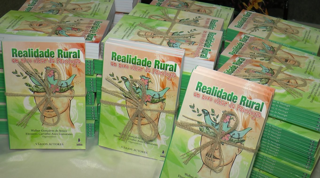 UNEC: Acadêmicos lançam livro sobre o olhar da Psicologia na realidade rural