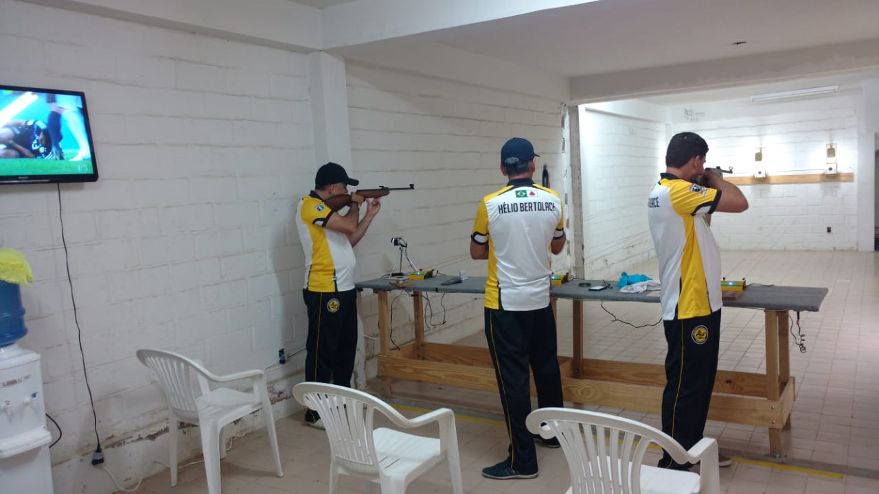 Atletas de Caratinga participam da 5ª Etapa do Campeonato Mineiro e Brasileiro de Tiro Esportivo