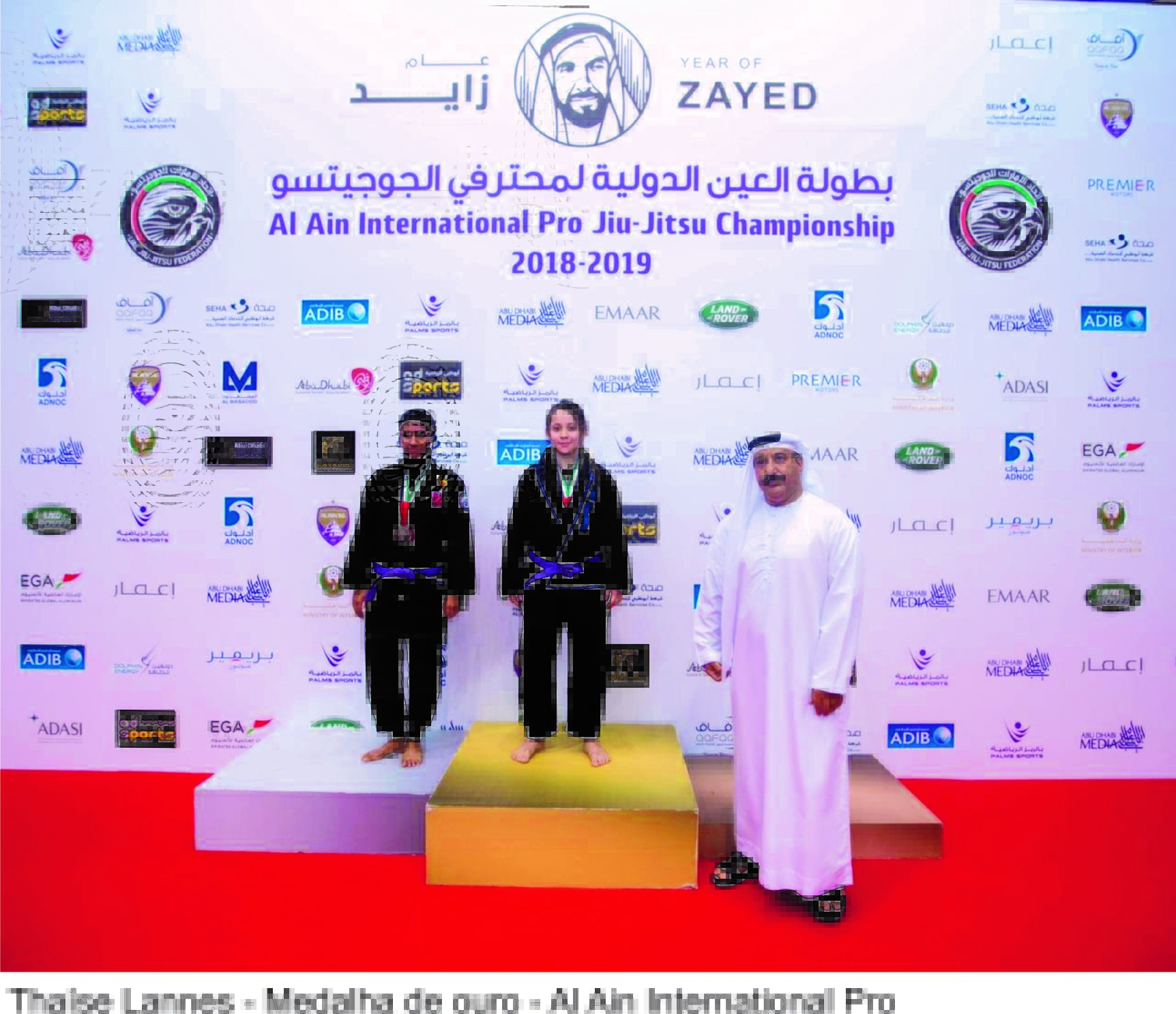 Atleta caratinguense de jiu-jitsu brilha nos Emirados Árabes Unidos
