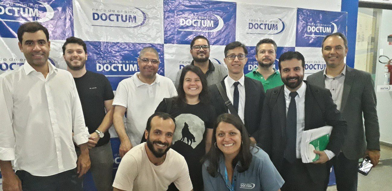 Doctum Caratinga recebe novos alunos com festa