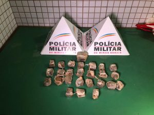 Suspeito preso e 26 tabletes de maconha apreendidas no Santa Cruz