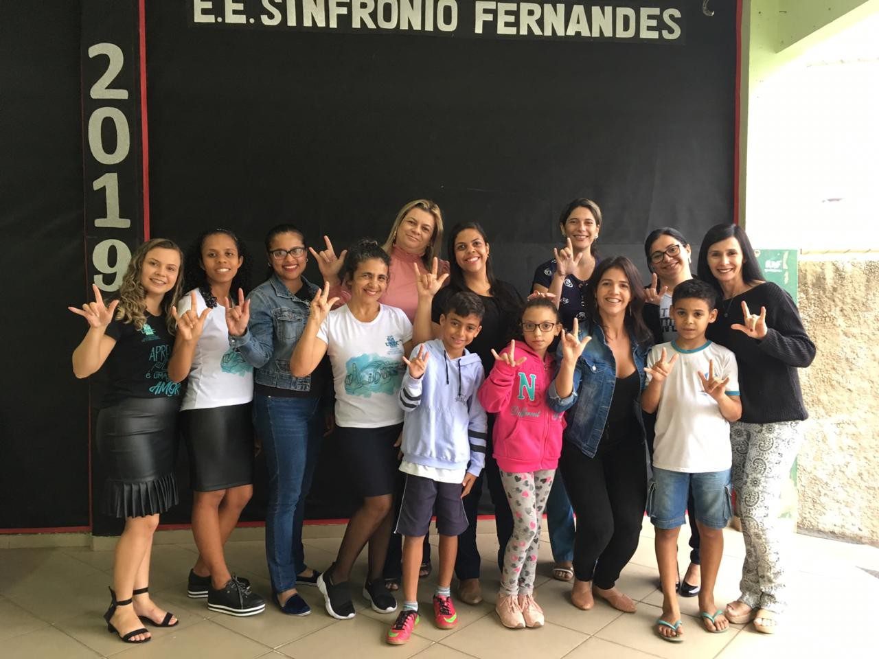 Dia do Surdo é comemorado na Escola Estadual Sinfrônio Fernandes