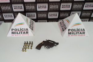 Armas e munições apreendidas na zona rural de Imbé de Minas