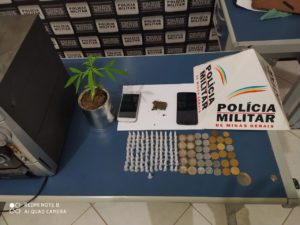 PM detém três pessoas e apreende drogas em Ubaporanga