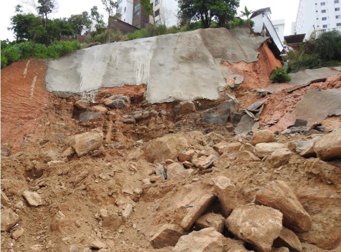 Laudo geológico aponta necessidade de obras emergenciais em área afetada por deslizamento