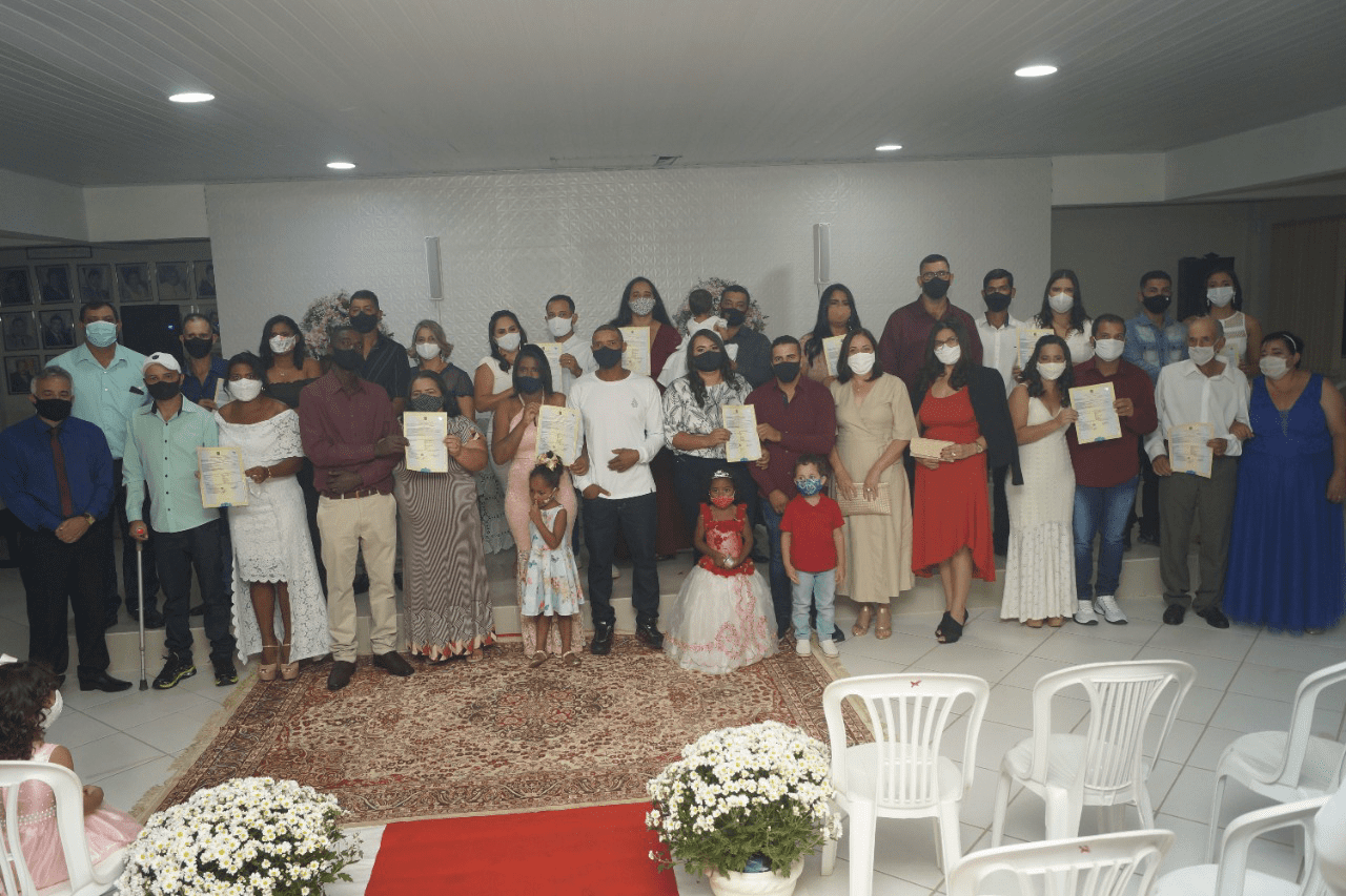 Governo municipal promove o primeiro Casamento Comunitário de Santa Bárbara do Leste