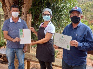 Prefeitura de Vermelho Novo entrega Certificado do Selo Nacional da Agricultura Familiar