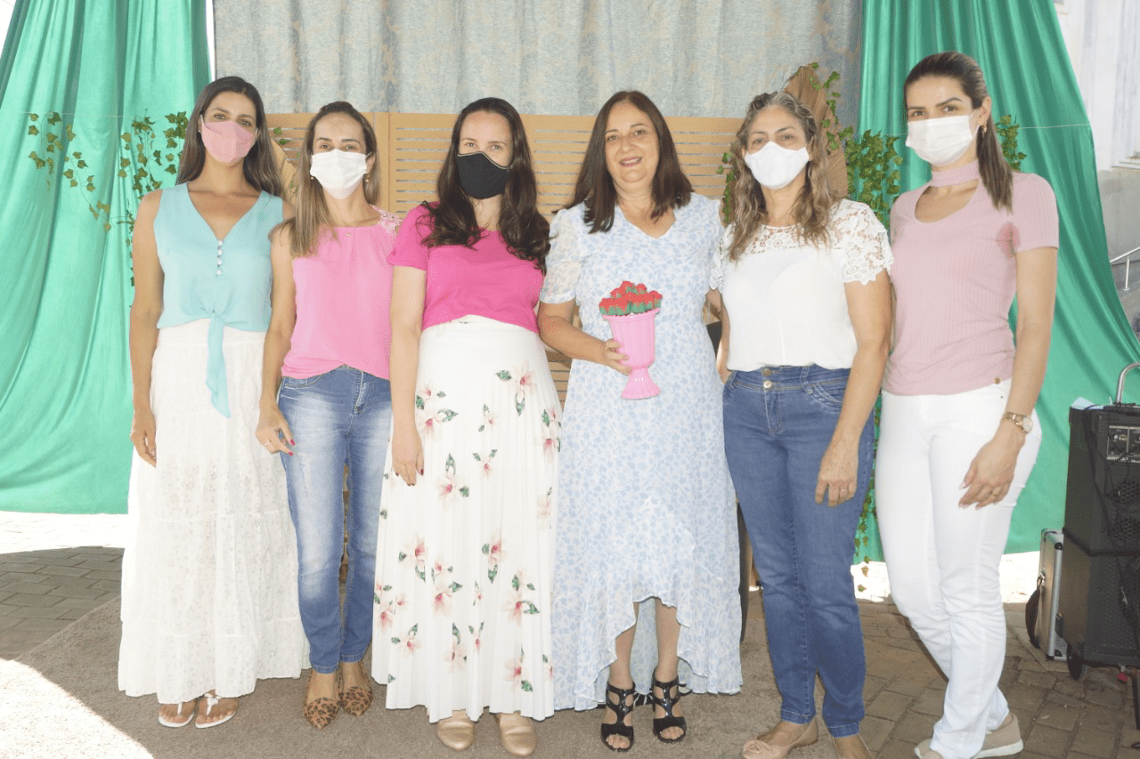Governo Municipal homenageia mulheres de Santa Bárbara do Leste