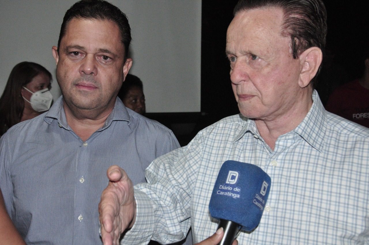Mauro Lopes se reúne com lideranças em Caratinga