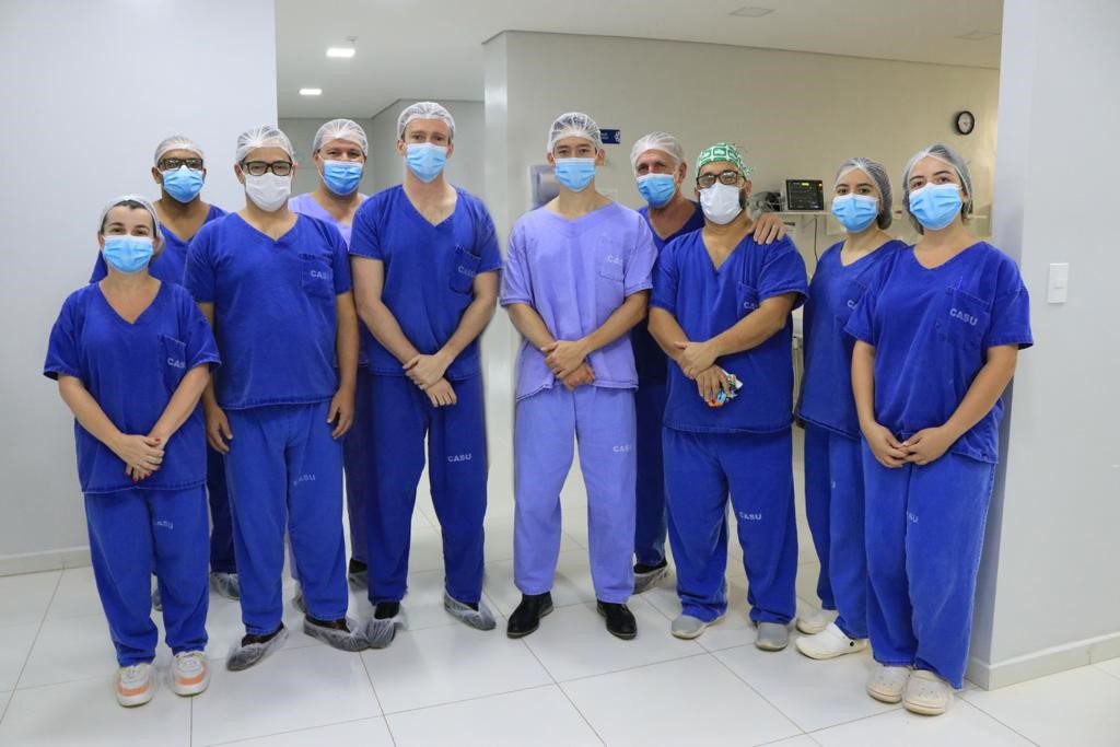 Hospital Irmã Denise realiza cirurgia de coluna inédita em Caratinga