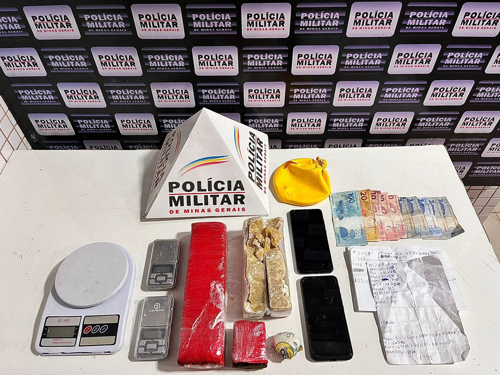 Polícia Militar apreende drogas avaliadas em R$ 15 mil