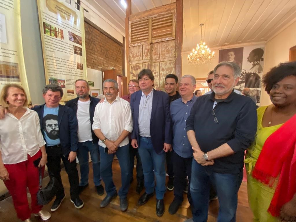 Sem Kalil, comitiva do PT-PSD realiza visita em Caratinga