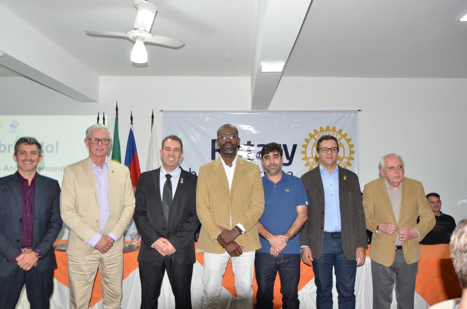 Rotary Club Caratinga reelege presidente