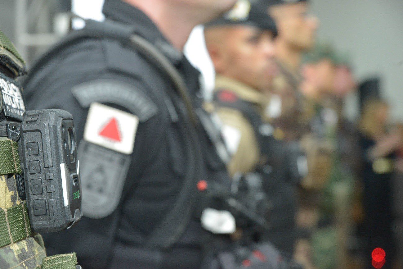 Policiais militares de Minas começam a utilizar câmeras nas fardas