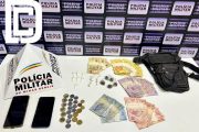 PM prende dois jovens por tráfico de drogas em São João do Oriente