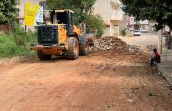 Prefeitura de Inhapim inicia pavimentação asfáltica da rua Amélia Godinho