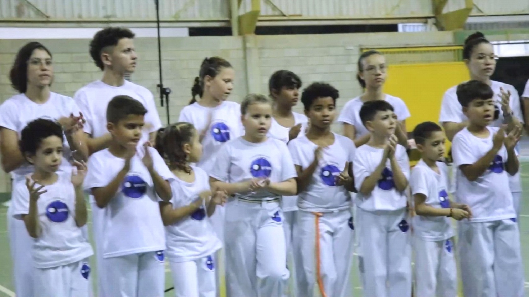 22 alunos recebem graduação no 12º Festival de Capoeira do UNEC