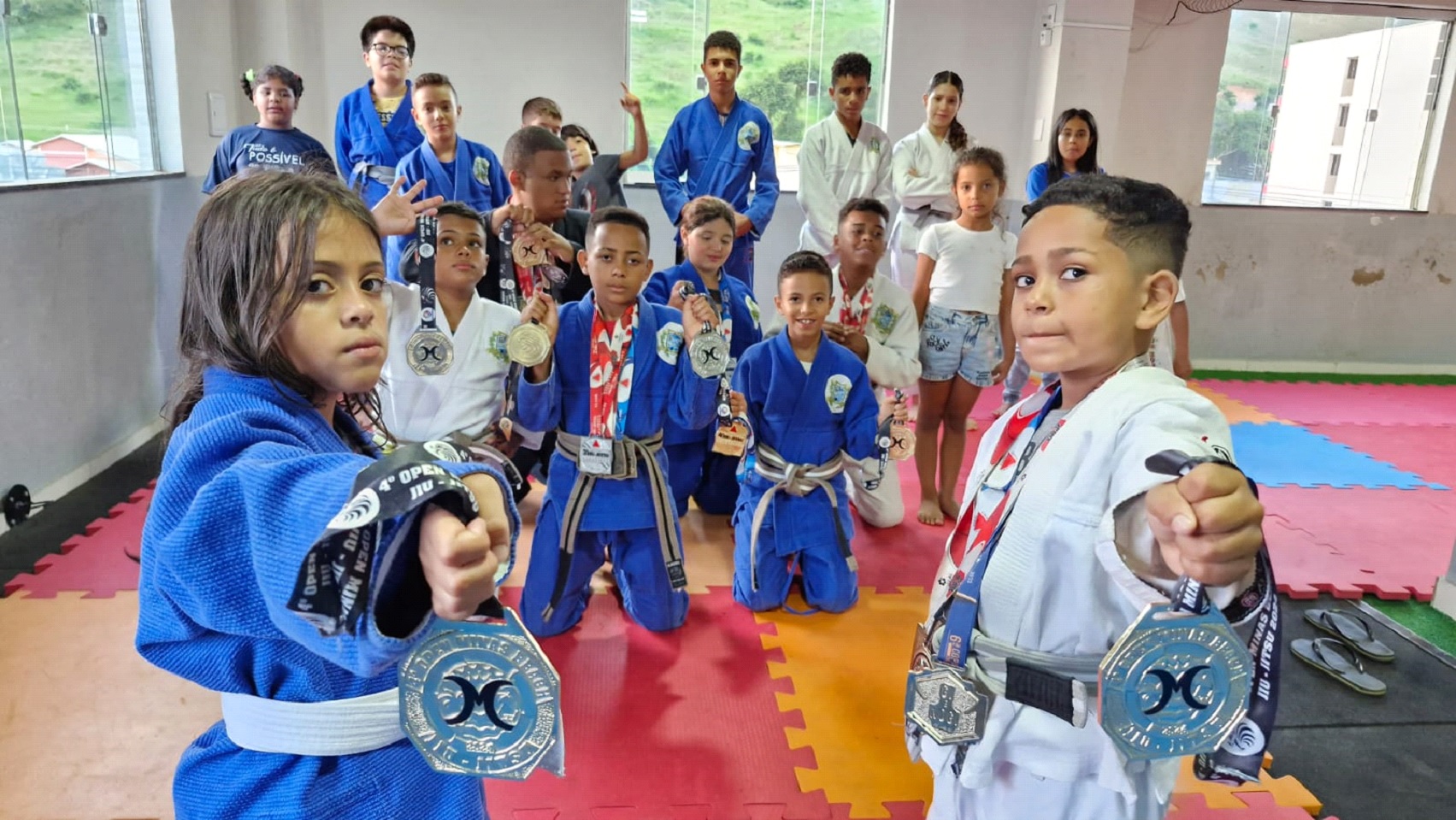 Atletas da Escola de Jiu-Jitsu Jean Chaves se destacam em Raul Soares